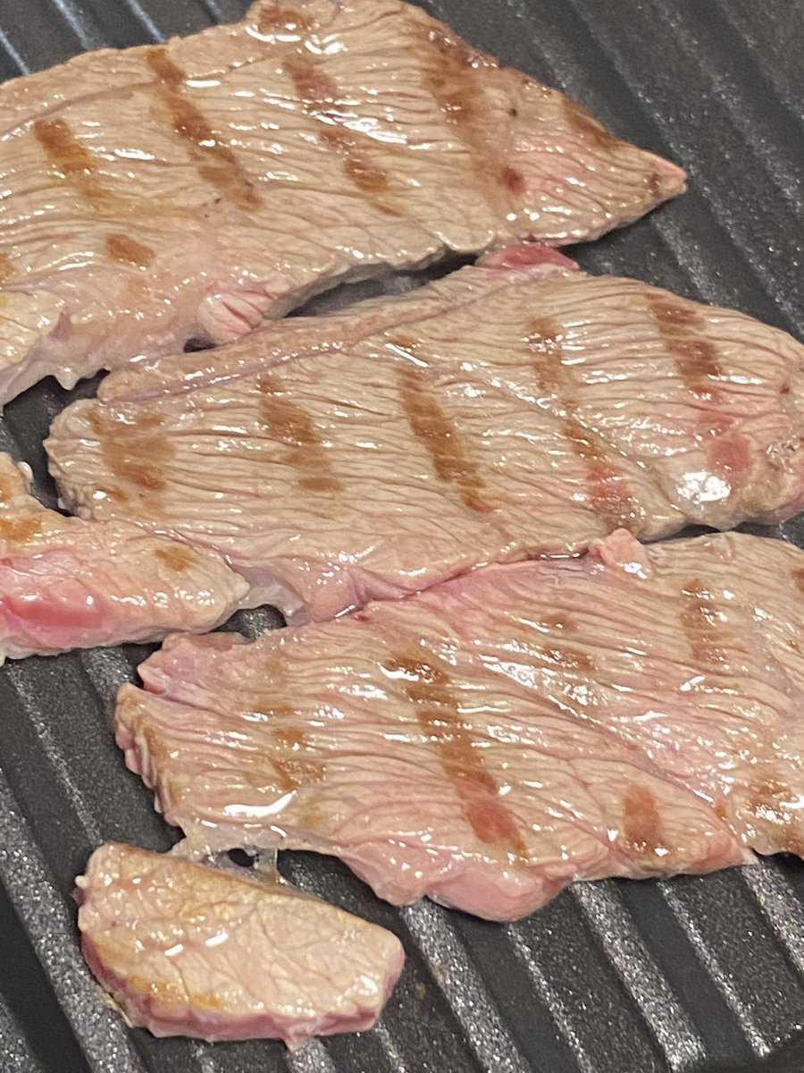 悉くを滅ぼすオビィ👑 tweet media