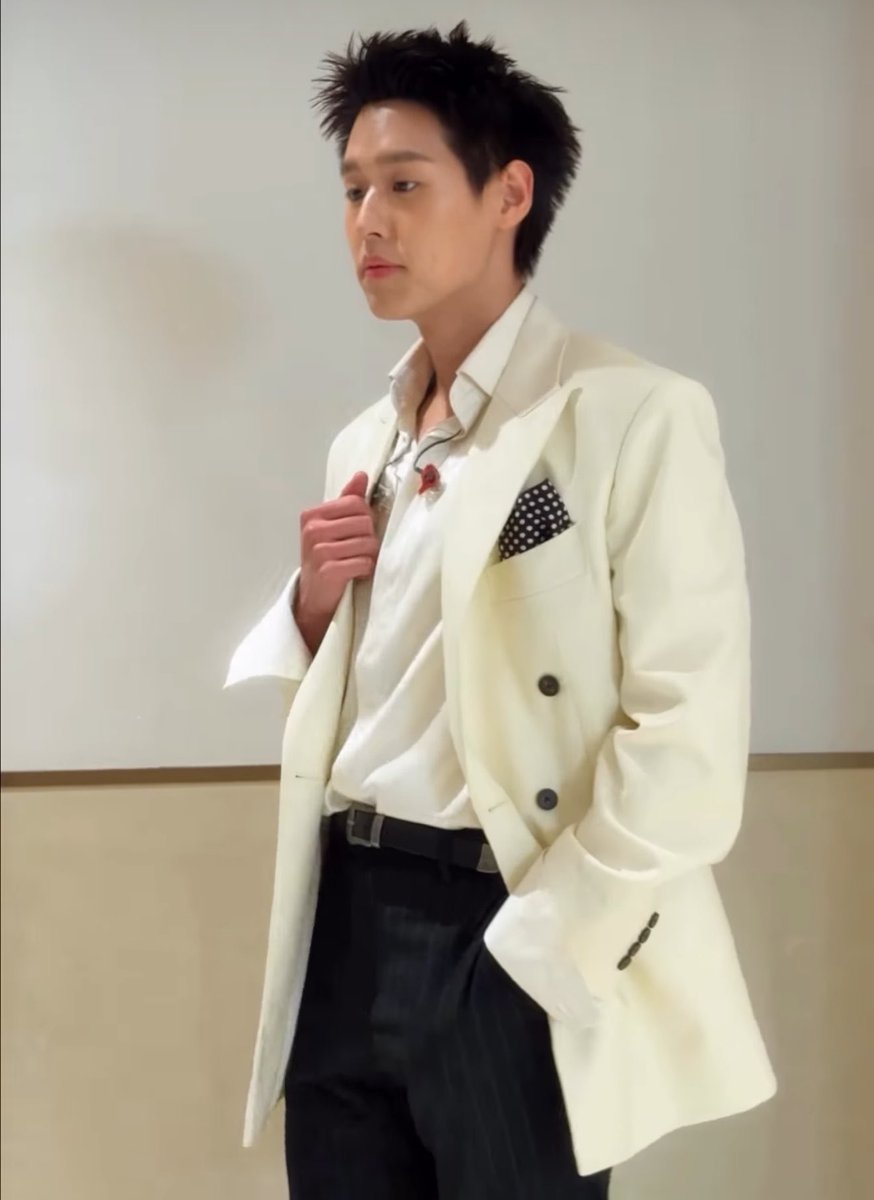 เพนกวินคลั่งรัก ◡̈ tweet media