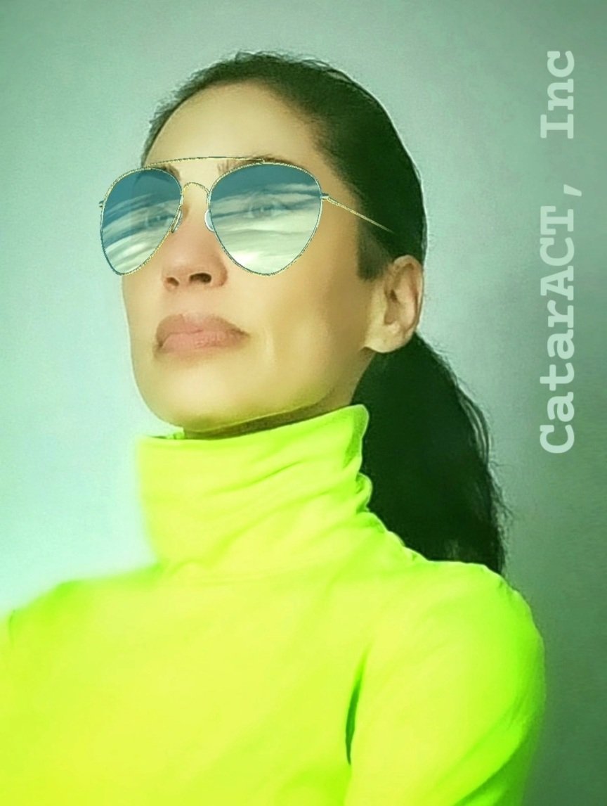 lisa_catara's tweet image. Talk to strangers. 
Trust me. 

Especially the quiet ones. The ones wearing shades. The ones reading books or writing in public spaces.

We have far more in common than we do differences.
🦋🌐
#life #happiness #success #communication #community