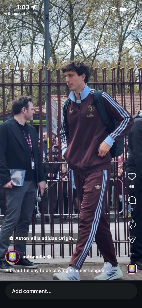 FPLAddict6's tweet photo. Pau Torres with the Villa team today #avfc https://t.co/Ij16i5RAAu