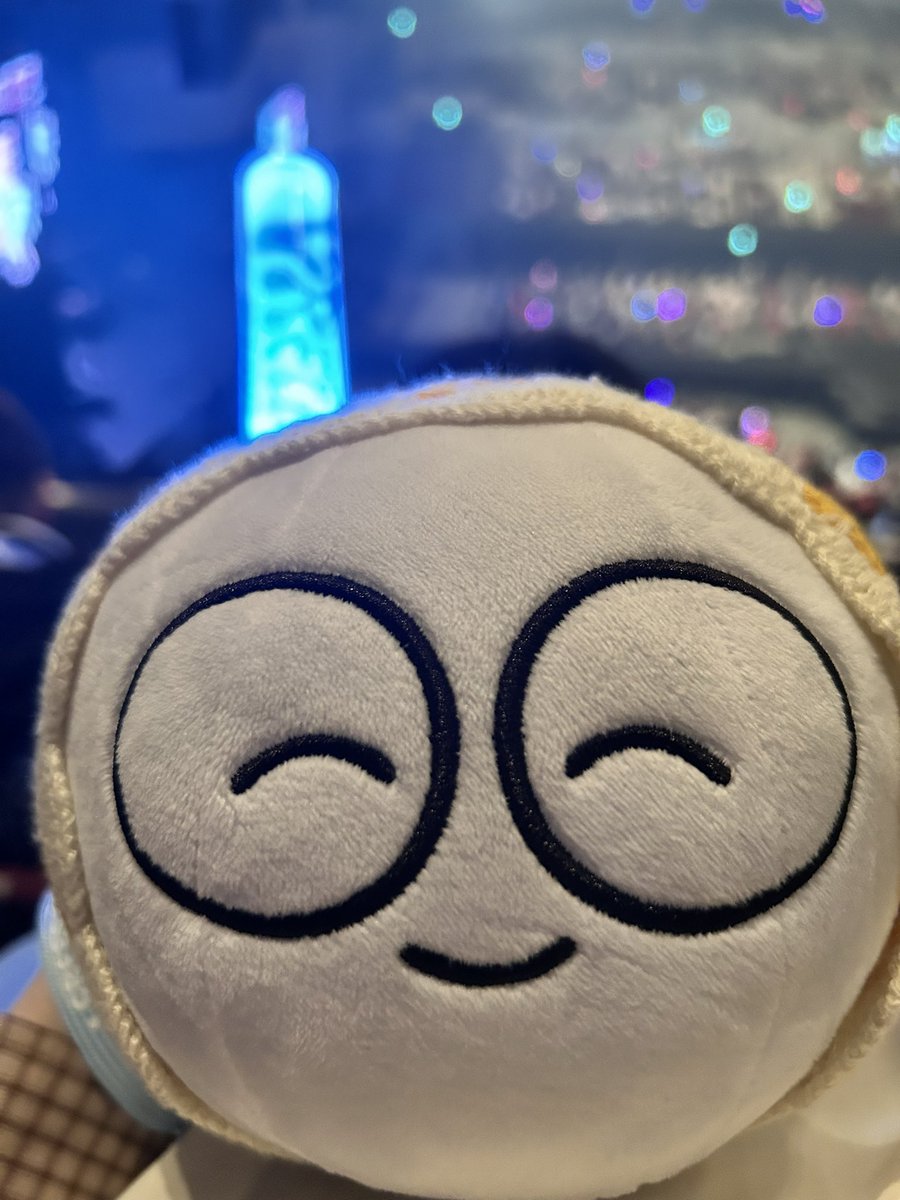 mollyfantasyyy's tweet photo. 楽しかったな〜！！ライブ両隣の方がとっても素敵な人やった🦦💞 https://t.co/sdWIn5LPTy