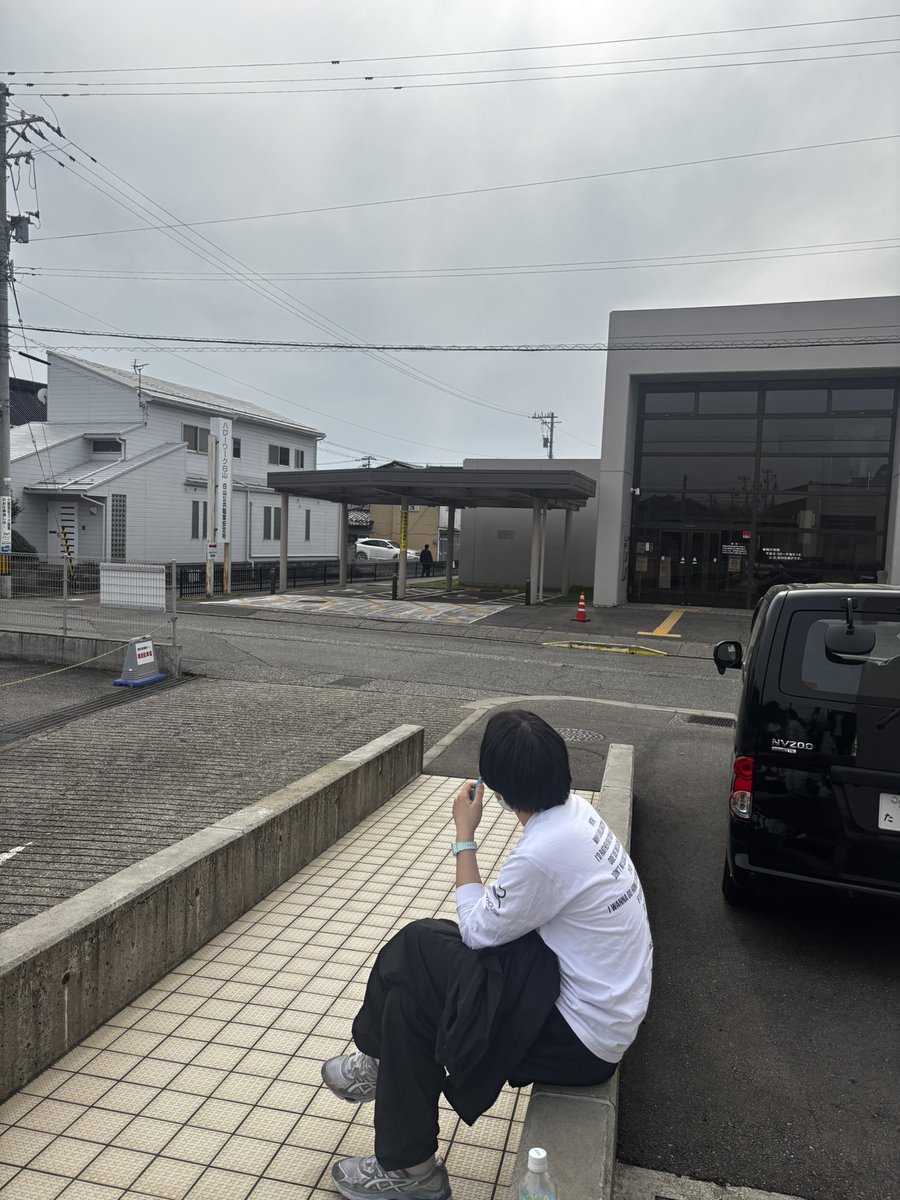 おしのよしなり君 tweet media