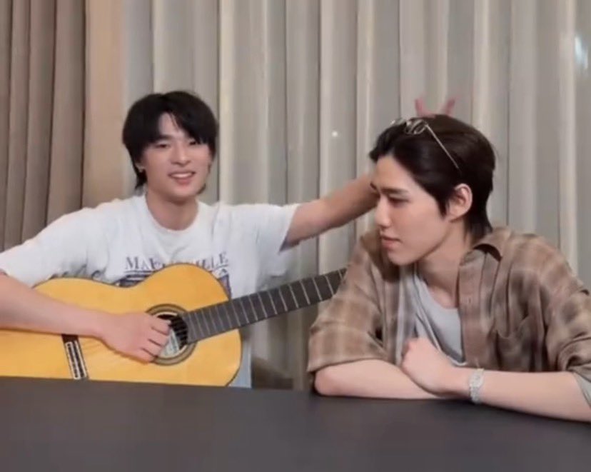 littlej ⟡ tweet media