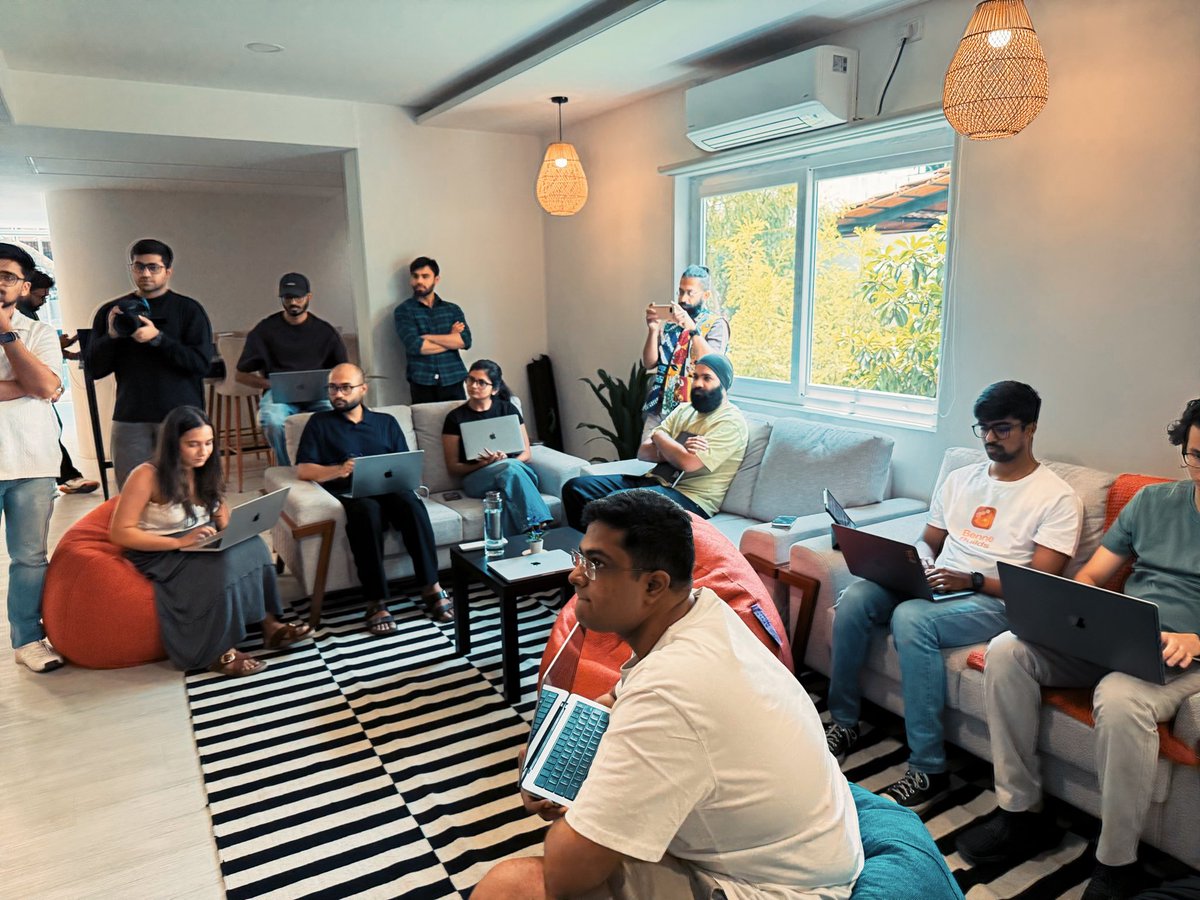 sabesh 📟 tweet media