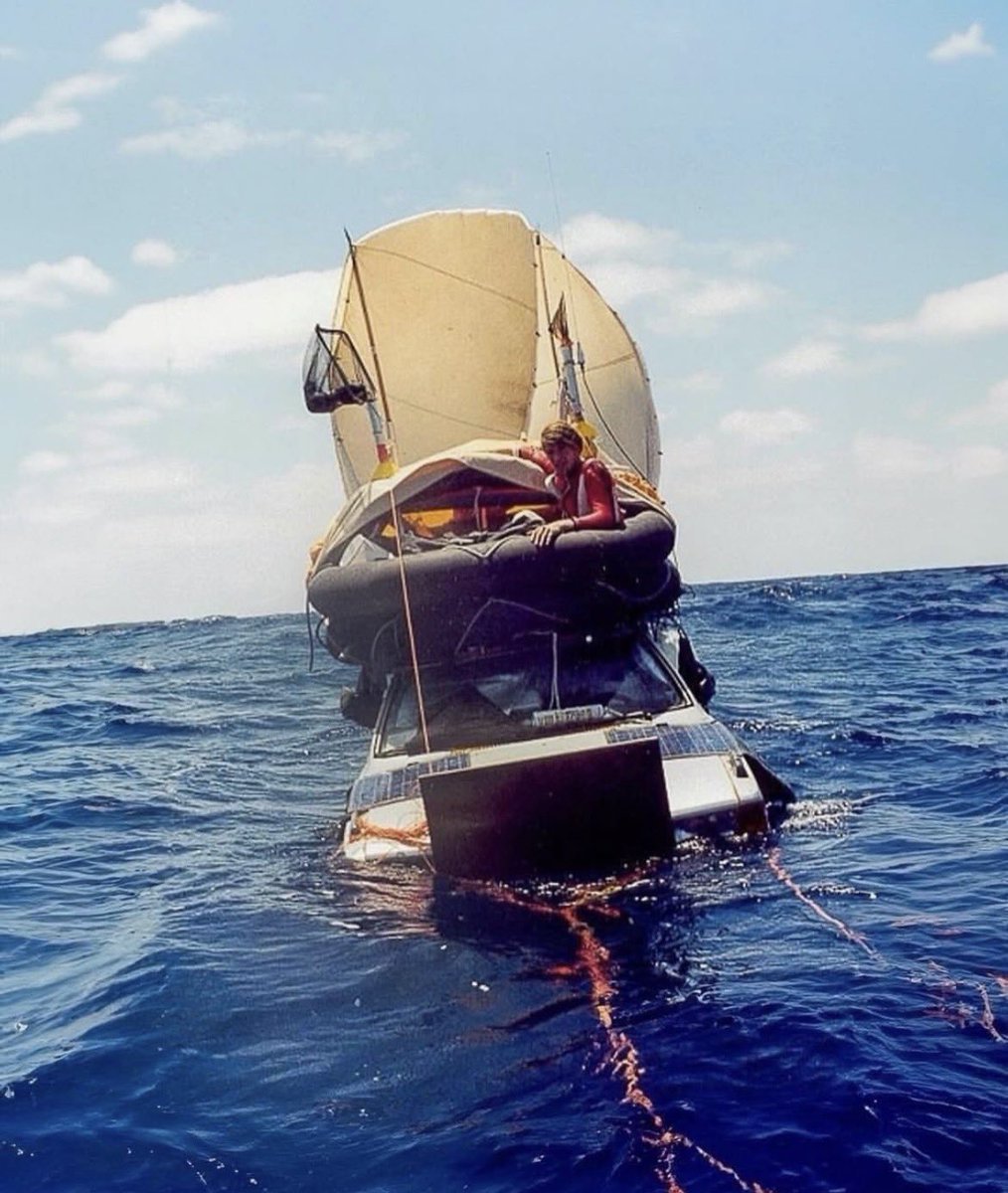 a_al_roshoud's tweet image. 1999

3 brothers crossed the #Atlantic #Ocean in #foam filled #cars