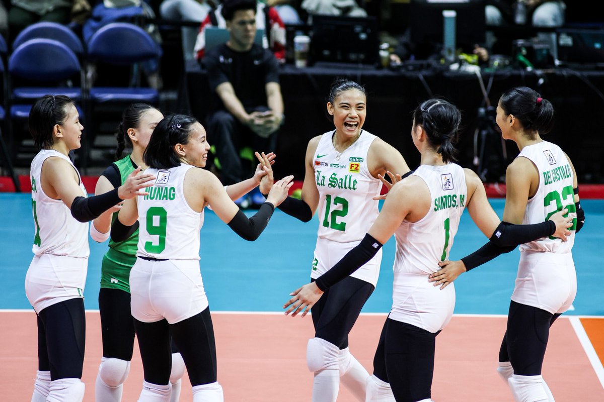 SWEET SWEEP 🏹💚

The De La Salle Lady Spikers remain spotless as they sweep the elimination round of #UAAPSeason88 giving them an outright finals berth

DLSU last swept the elimination round 12yrs ago (UAAP S76)