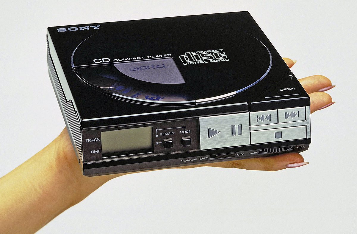 Obsolete Sony tweet media