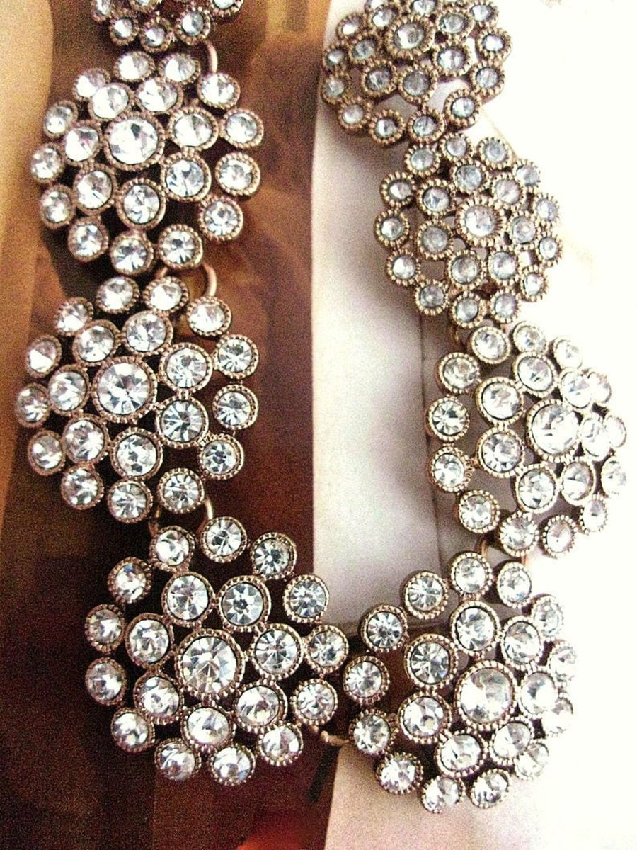 renaissancefai's tweet image. CROWN TRIFARI Rose Gold Rhinestone Floral Necklace, Round Sparkling Clusters, Statement Vintage
etsy.com/listing/449105…?
#necklace #Trifari #designer #signed #crystal #Diamante #roseGold #cableChain #doubleStrand #vintage #clear #clusters #CrownTrifari #floral #flowers #bridal