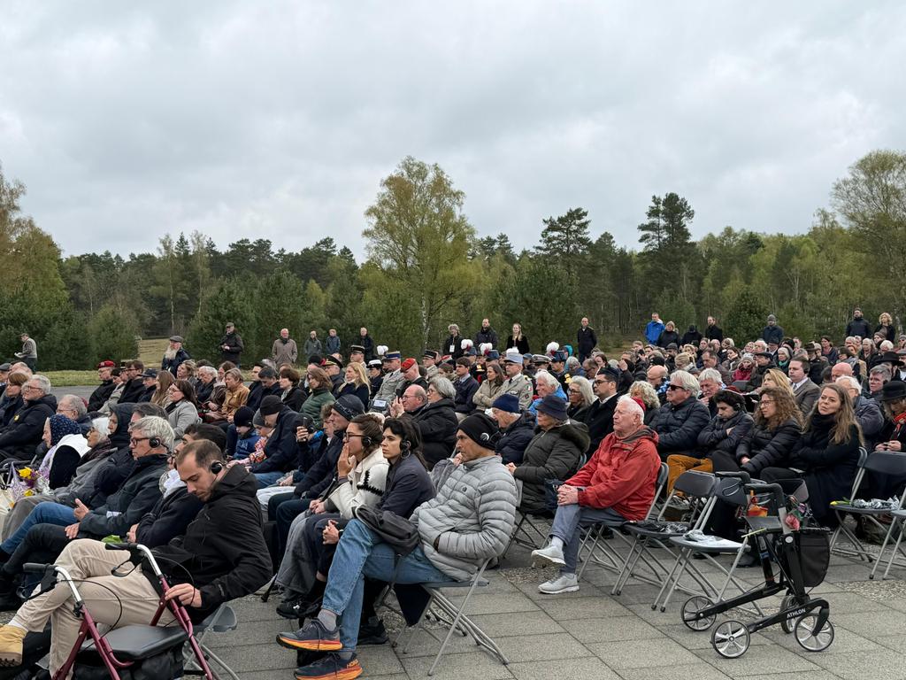 Adriana Stanescu tweet media