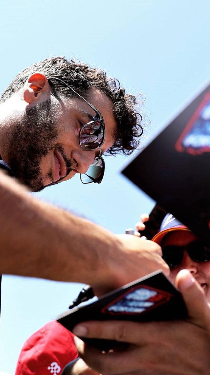 Danny Ric pics that will make you smile tweet media