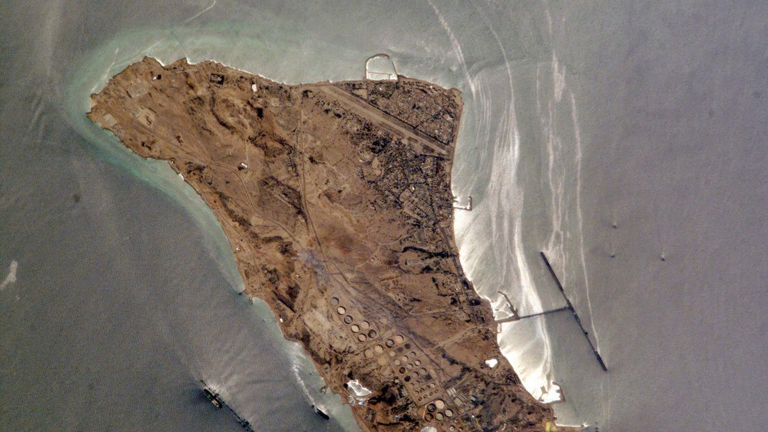falktf's tweet photo. #Trump verzichtete auf Einnahme der iranischen Insel #Charg aus Angst vor hohen Verlusten
US-Präsident Donald Trump scheint seine Pläne, die Insel Charg im Persischen Golf besetzen zu lassen, aufgegeben zu haben. Der Grund: Er befürchtet schwere Verluste unter den US-amerikanischen Truppen.