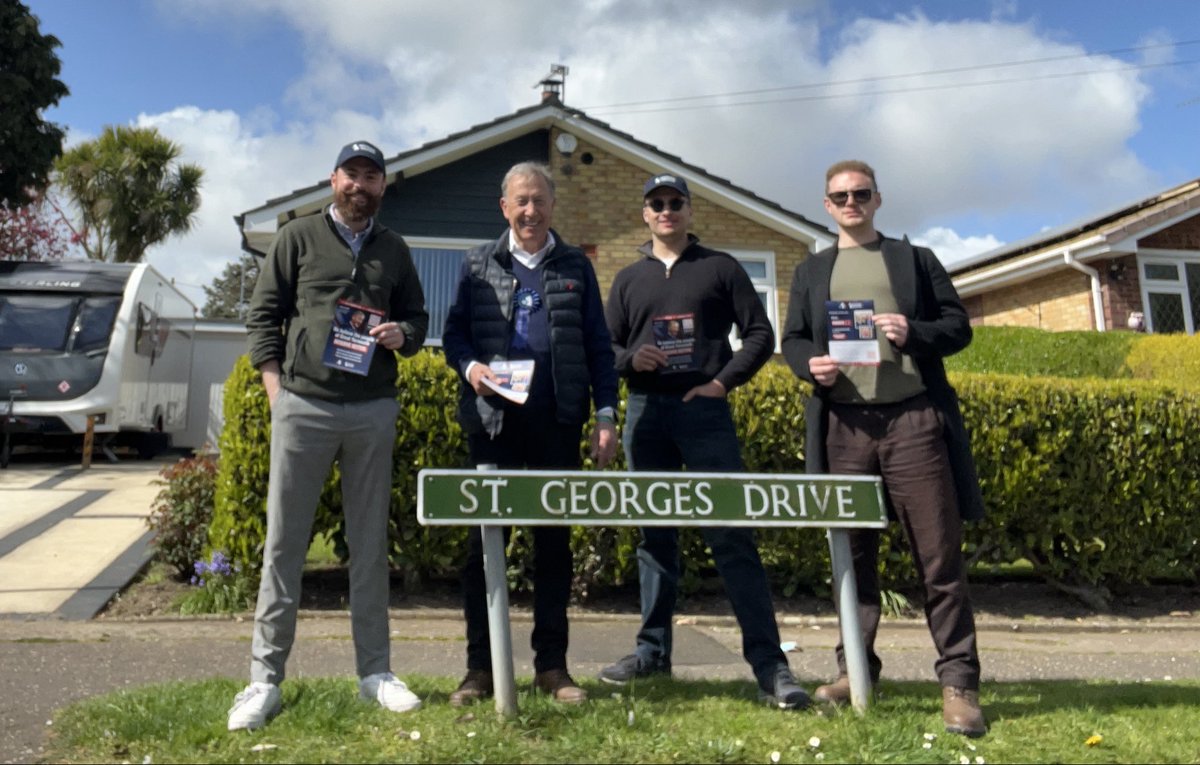 RestoreBritain's tweet photo. The Restore ground game is firing in Great Yarmouth. https://t.co/alk82i7y1U