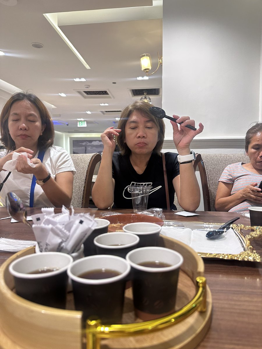 BisdakV's tweet image. Enjoying an Arabic dinner with family!

#dinner #food #family #weekend #AbuDhabi