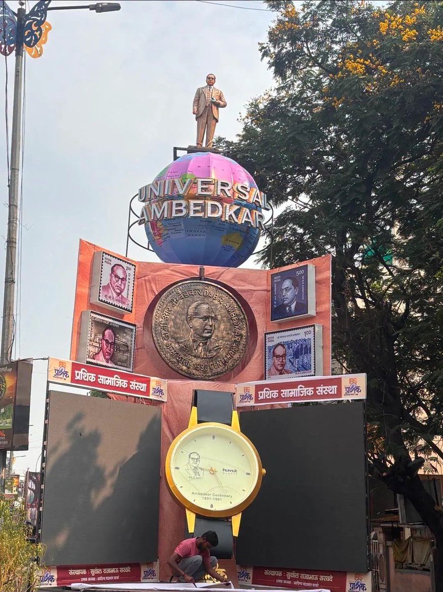 आजची #सोलापूर #भीम_जयंती मधील भव्य दिव्य #देखावे.

#आंबेडकर_जयंती_2026