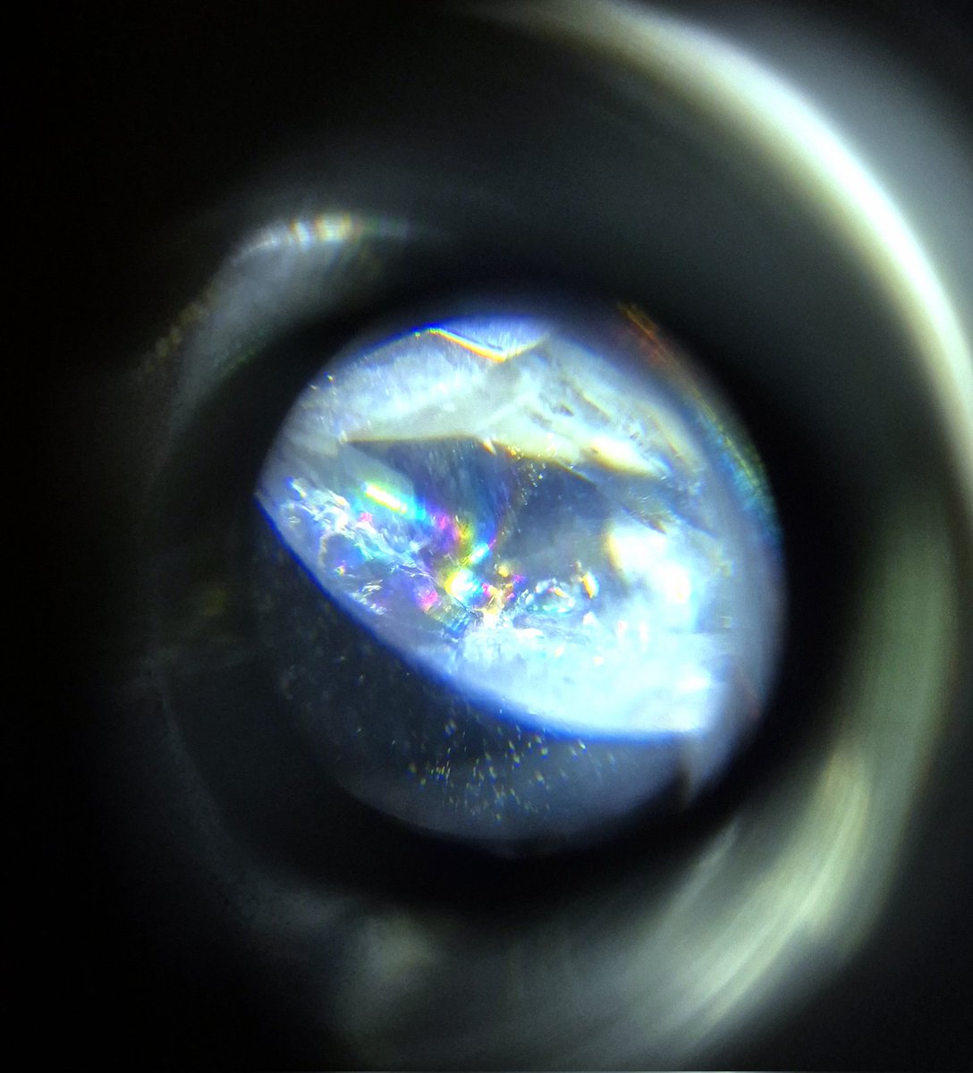 그리고 레인보우레인보우문스톤...