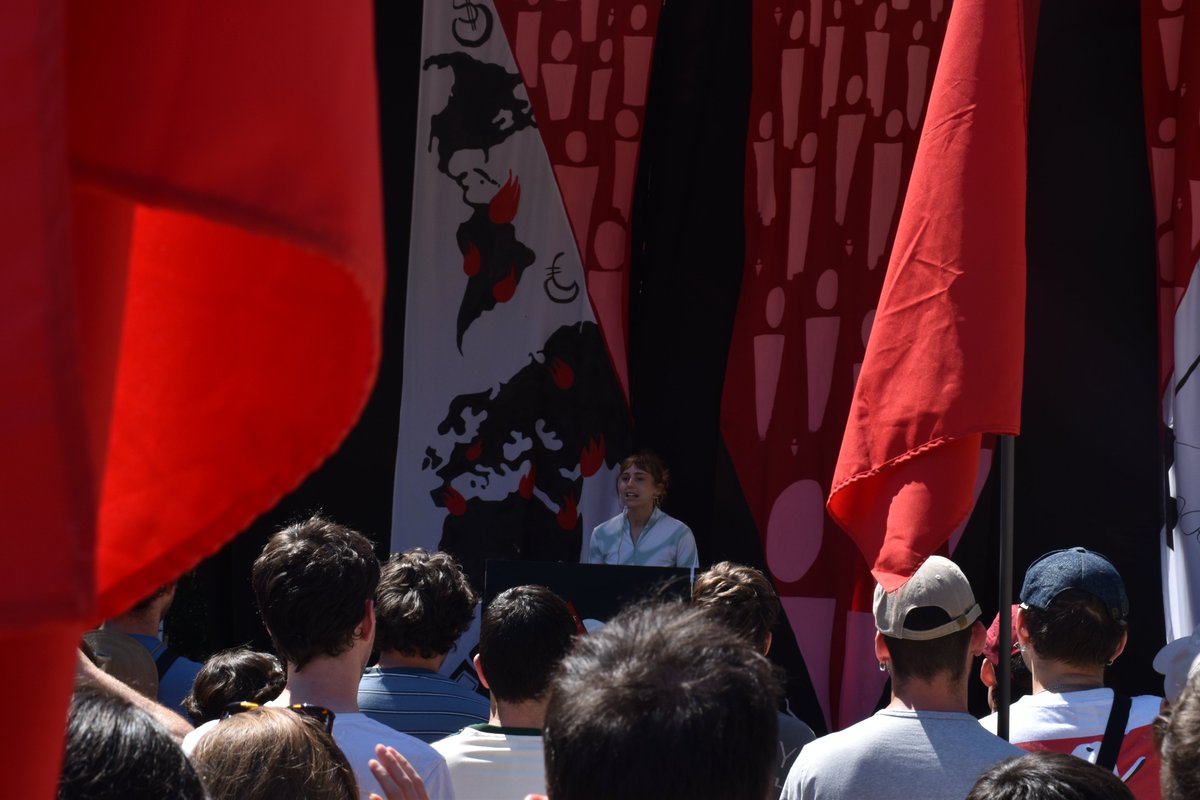 🔴 En l'acte polític, hem fet una crida a vindre al bloc que organitzarem per al Primer de Maig.