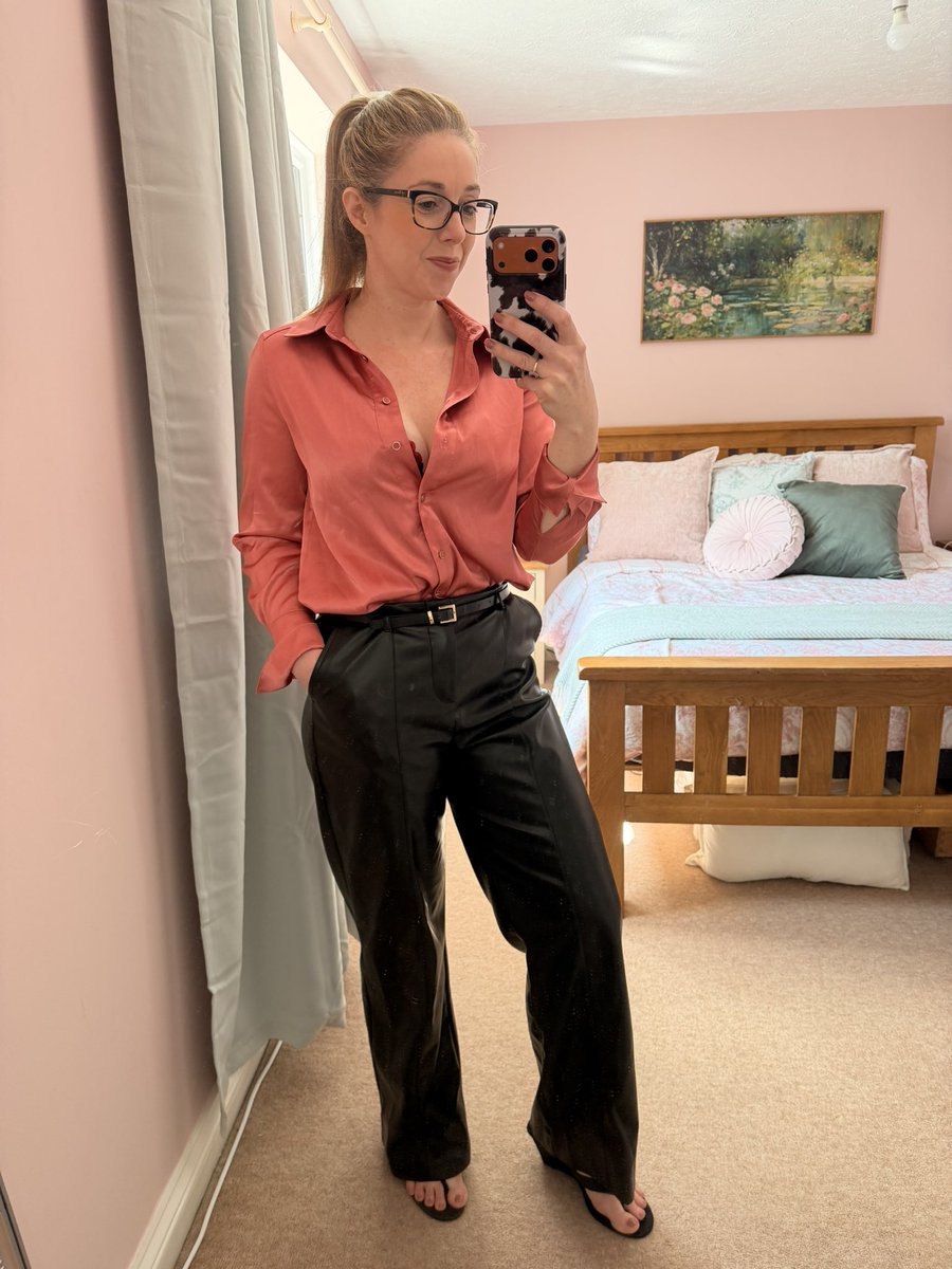 Lady Josie Glass tweet media