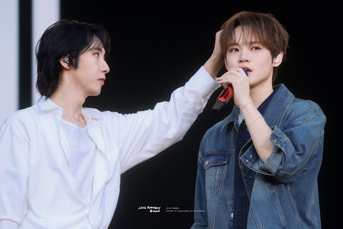 𝐒𝐭𝐫𝐚𝐰𝐛𝐞𝐫𝐫𝐲𝐂𝐡𝐞𝐞𝐬𝐞. tweet media