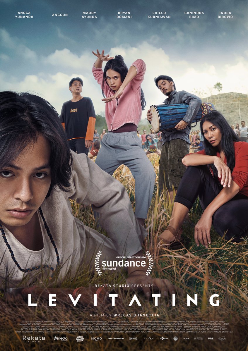 FilmIndoSource's tweet photo. Wregas Bhanuteja confirms the English title of ‘PARA PERASUK’ (‘LEVITATING’) was inspired by the song from Dua Lipa.

“We loved going to the nightclub in Indonesia with my friends, every time it hits midnight, the song by Dua Lipa is played in the nightclub, so every time we hear this, we go, ‘Let’s make a film called Levitating, because it’s levitating us.’”