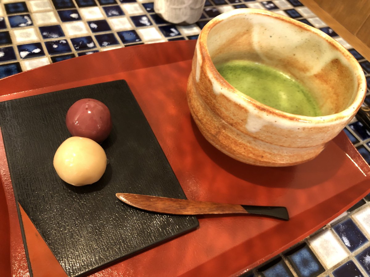 この子 tweet media