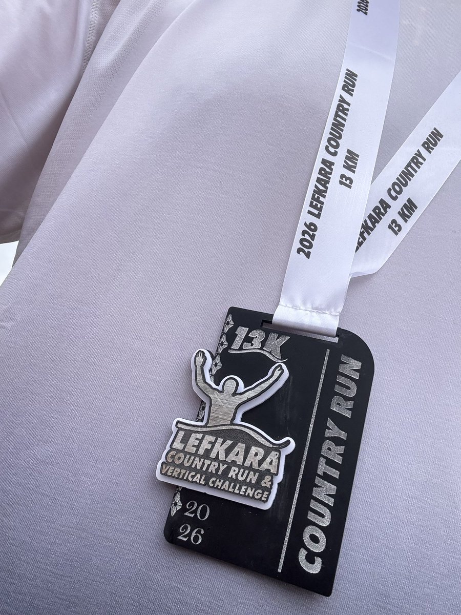 DrPanDem's tweet image. 8 χρονών: ΜΗΝ πατάς στις λάσπες! Θα λερώσεις το σπίτι! 
48 χρονών: Εντυπωσιακό Technical terrain! Πάρε ένα μετάλλιο 
#LefkaraCountryRun
#running #trailrunning