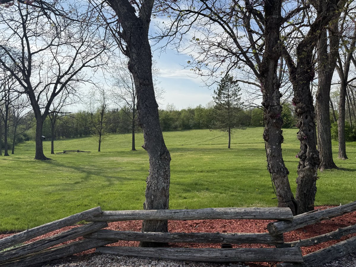 HeyTammyBruce's tweet photo. Visiting Gettysburg for the first time with a quick weekend trip. Beautiful town, and a reminder of how so many gave up everything for our great nation. I'll have more pics for you throughout the day ❤️🇺🇸 https://t.co/66ZDYU6qRP