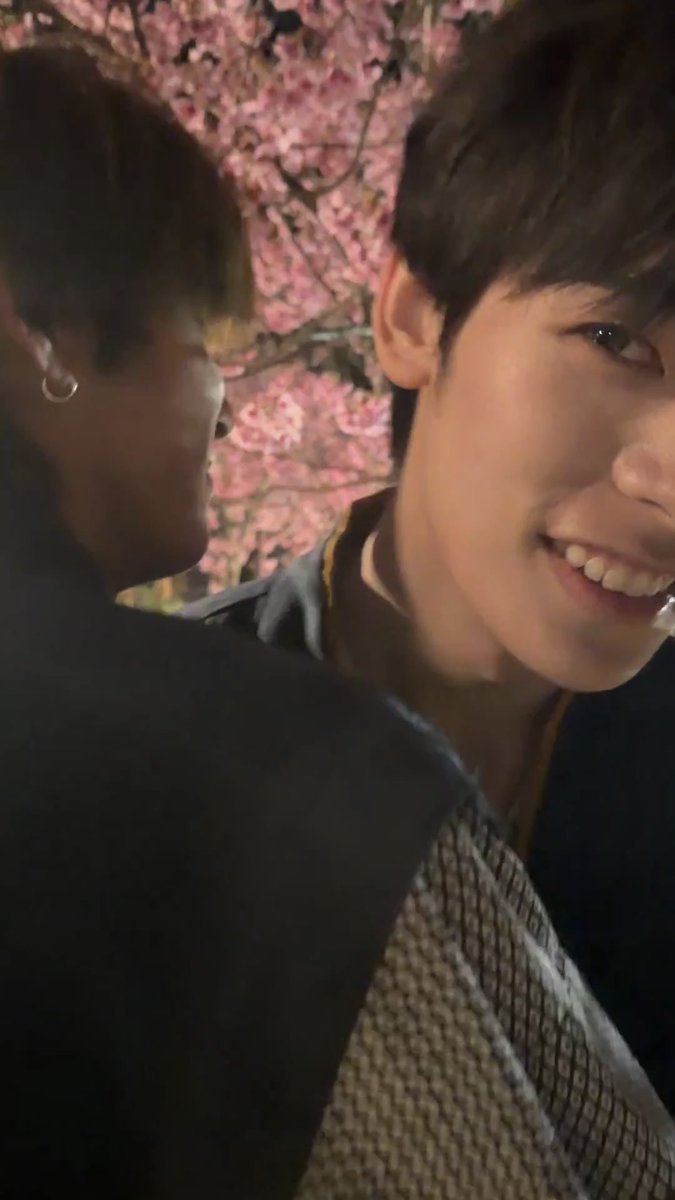 nongred🫕* tweet media