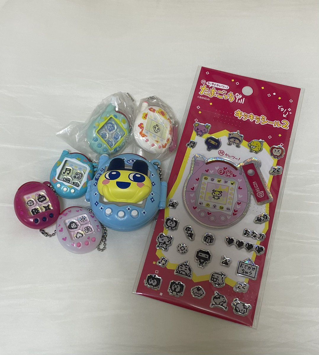 ribon_ppi's tweet photo. たまごっちのプチプチおみせっちしり〜ず
カード＆フレーム交換

譲
1.2枚目画像

求
3枚目画像💖

郵送での交換で希望

買取のみも可
相場により2:1でも可 https://t.co/T6chKxxwfE