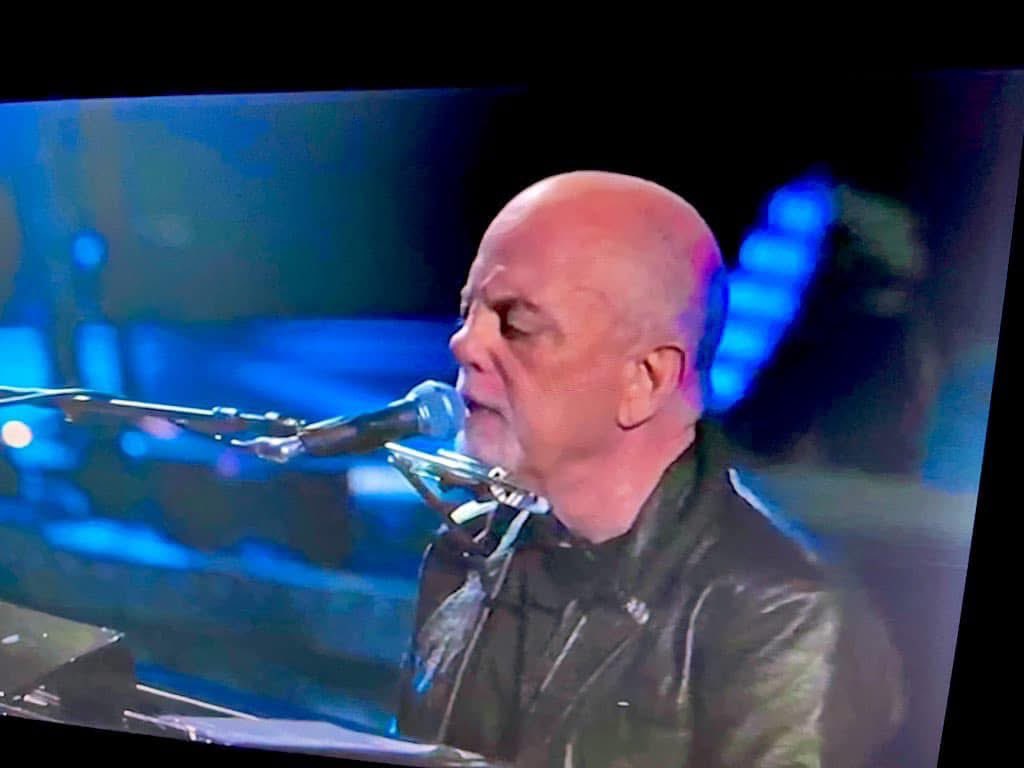 DaCigarMan's tweet image. I may be old but you may be right.🎼
#Morning 
#DaÇigarMan #KeepSmokingMyFriens
#Çigars