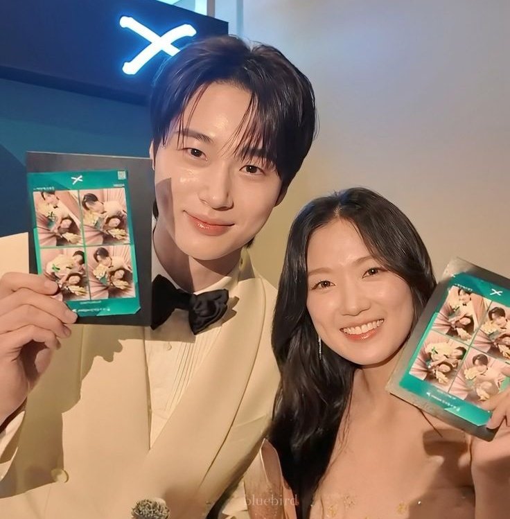 forgot about this baeksang photobooth pic as well 😹