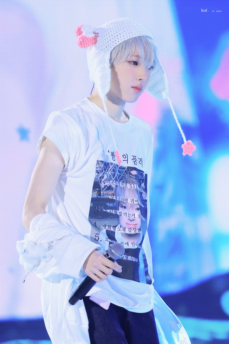 𝐥𝐞𝐚𝐟. tweet media