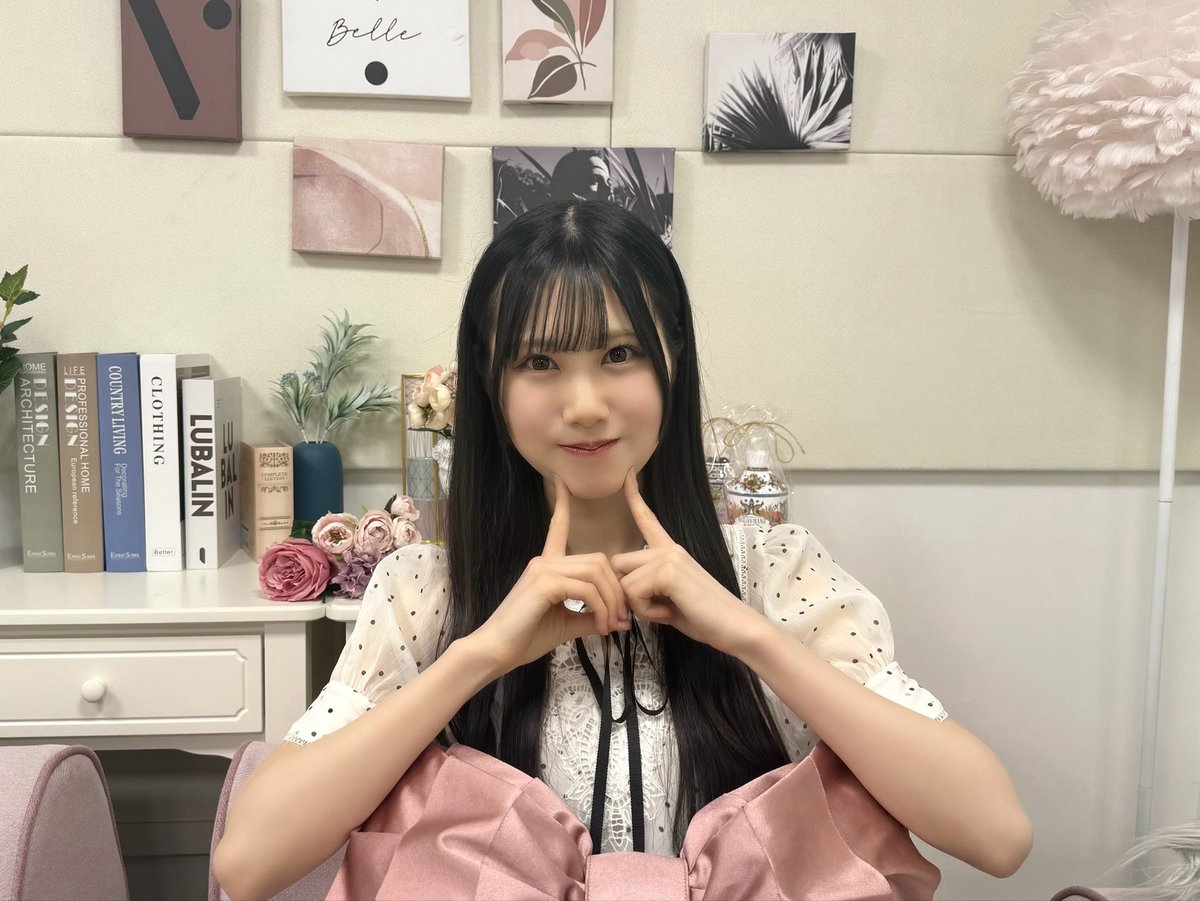 hinatazaka46's tweet image. この後、21:20頃〜
#鶴崎仁香 が #SHOWROOM 配信を
スタートいたします🍡

ぜひご覧ください🎬
showroom-live.com/46_TSURUSAKI_N…

#日向坂46