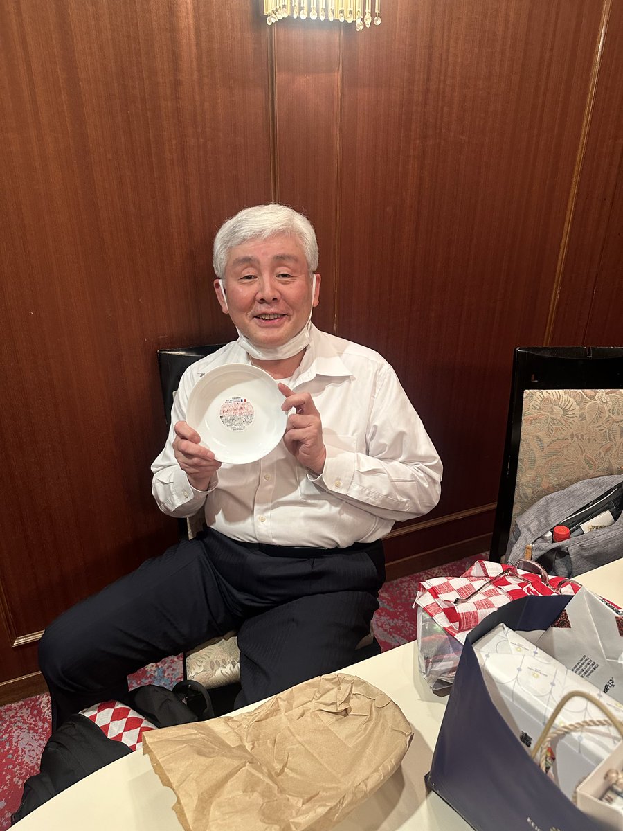 柳家わさび tweet media