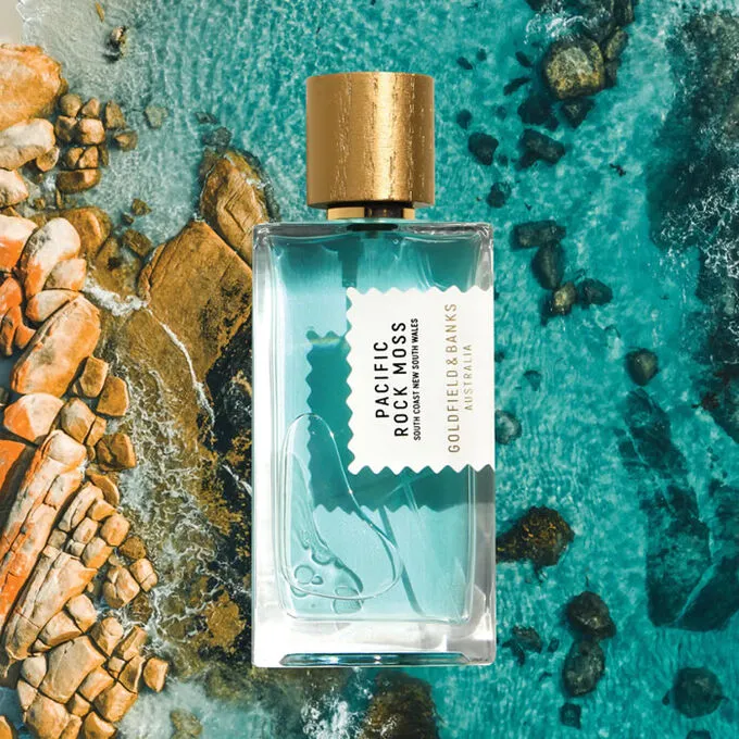 Vtuber vs Perfume!!

i swear it smells good lol

my fav spring scent: 
Top Notes: Lemon Italy, Australian Coastal Moss
Heart Notes: Sage France, Geranium Egypt
Base Notes: Cedarwood Virginia USA, Whitemusk