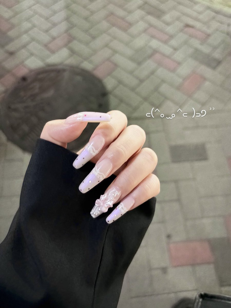 anepico's tweet photo. さくらのパフェおいしかった₍^ >ヮ<^₎￼ネイルかわいい https://t.co/fY1OjUzjWC
