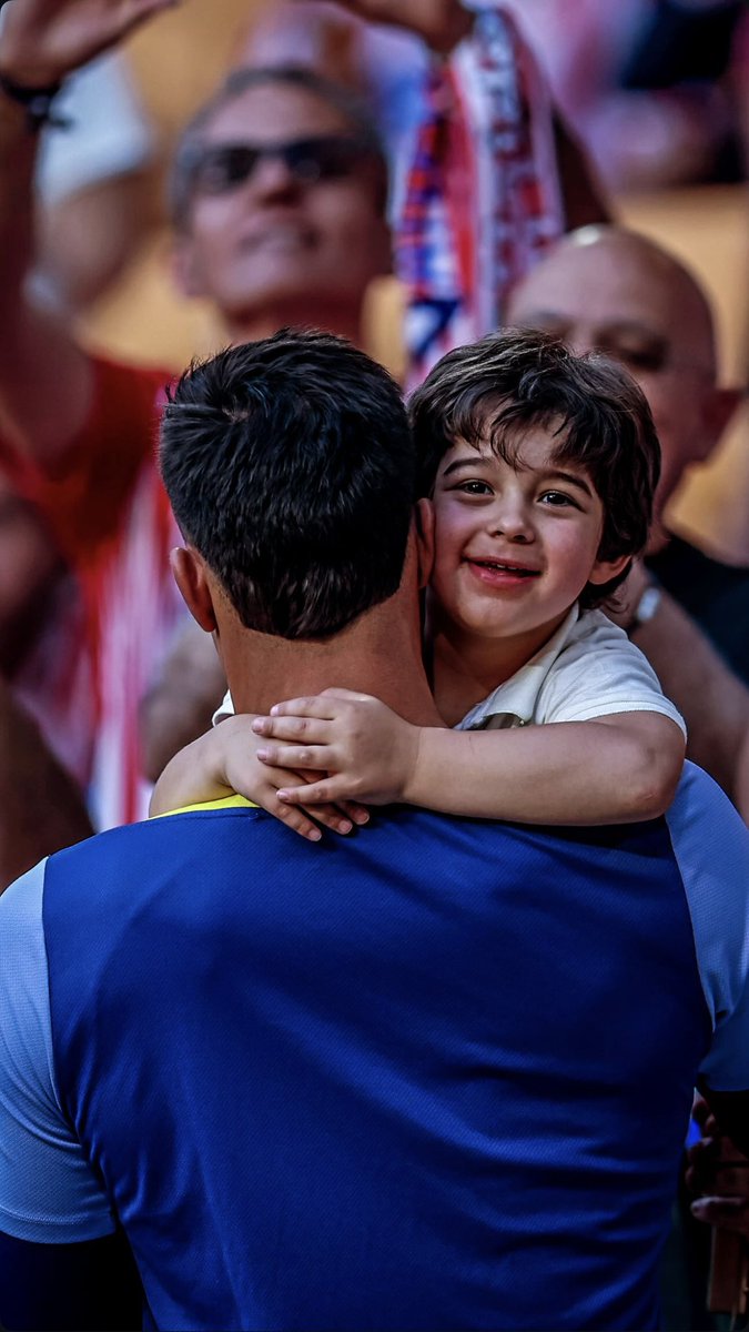 PUNISHER 🏧 tweet media