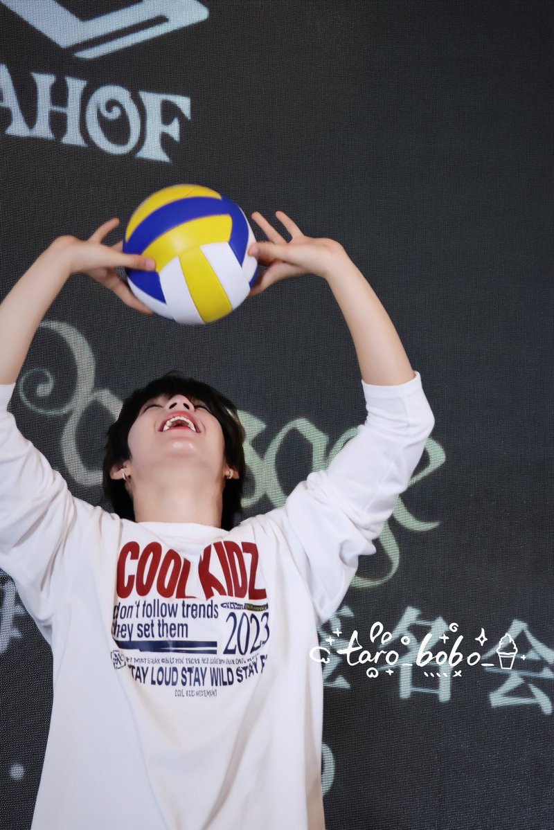 사미아 tweet media