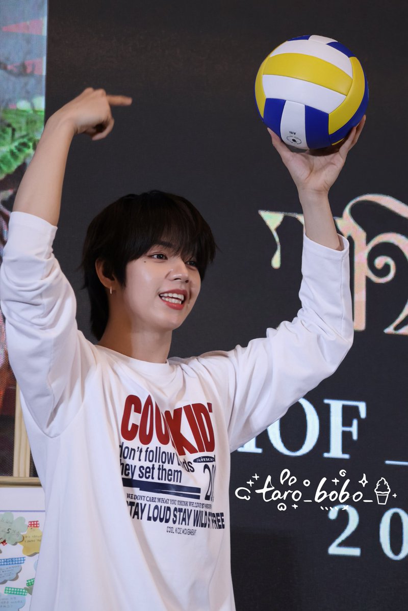 사미아 tweet media