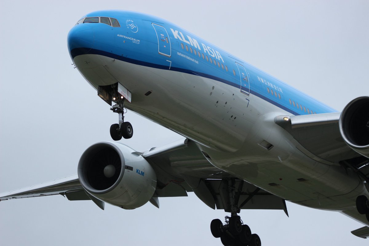 HansieeeeFR's tweet image. Gister dagje op @Schiphol geweest. Weer hele aardige platen gemaakt! 💪Dat heathaze blijft wel ruk waardoor ik aardig wat foto's heb die wazig of helemaal mislukt zijn. Dit is een kleine impressie van gister. @KLM  @qatarairways @CSAIRGlobal #hobby #airplanes #pictures #ams