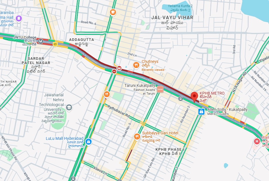 CYBTRAFFIC's tweet image. KPHB Traffic PS 🚨

Traffic movement is slow at KPHB Metro towards Kukatpally. Commuters are advised to plan their travel accordingly and expect delays.

#TrafficUpdate #KPHBTraffic #DriveSafe