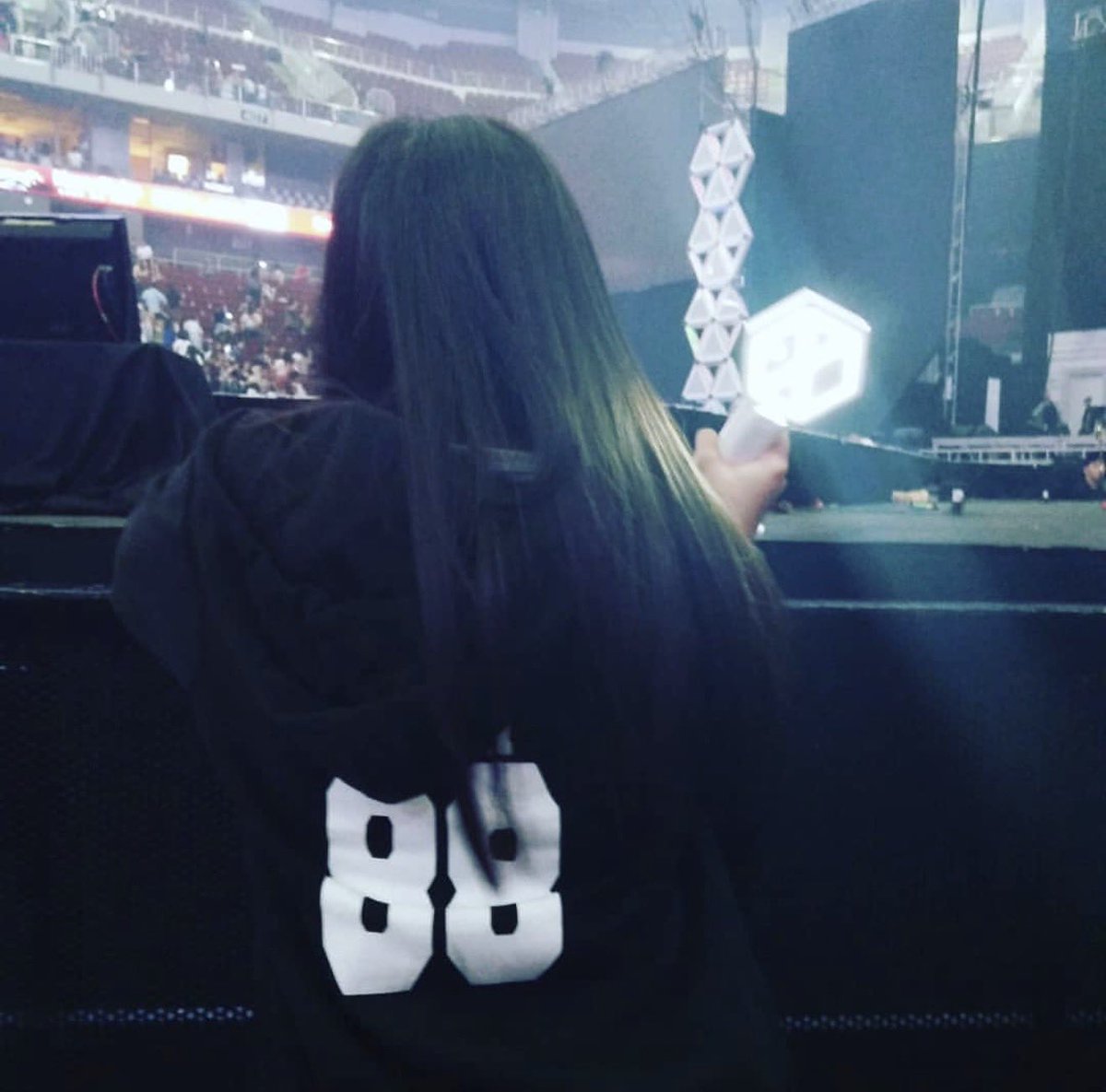 snow ✩ tweet media