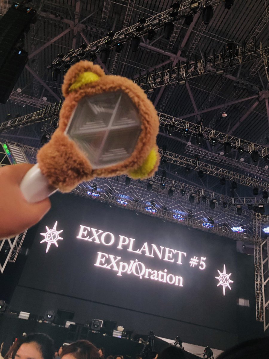 snow ✩ tweet media