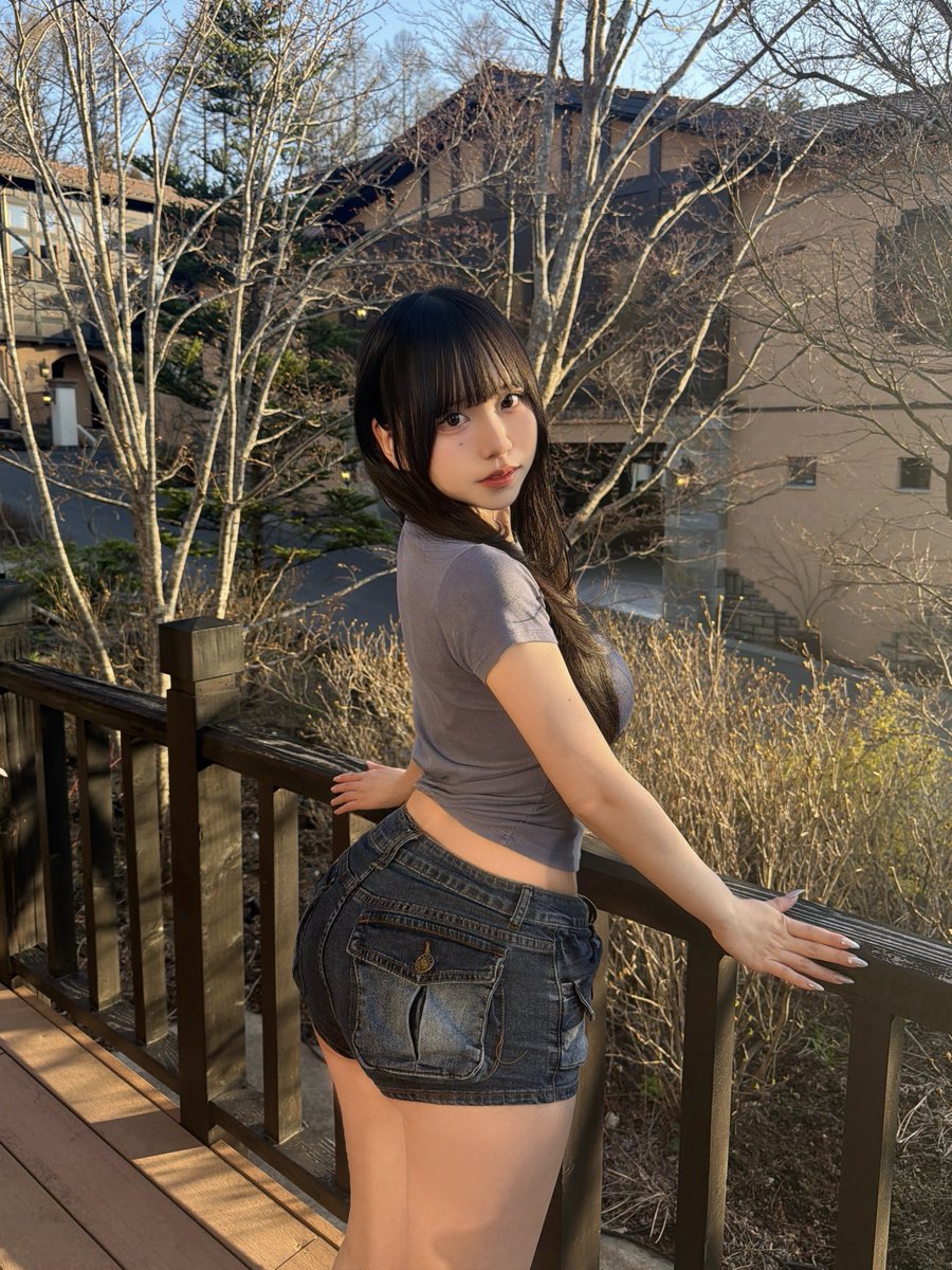 リリ♡ tweet media
