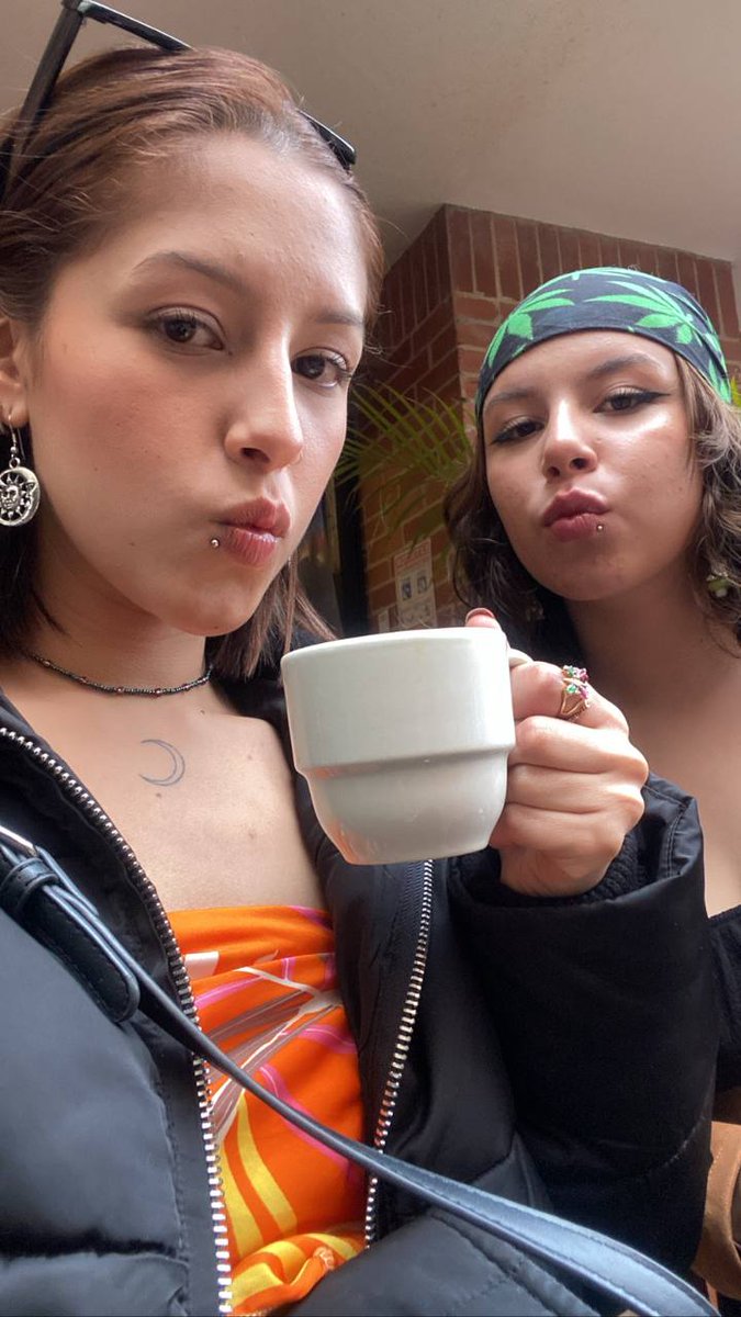 Les 2 Jumelles 👩🏻‍🦰 tweet media