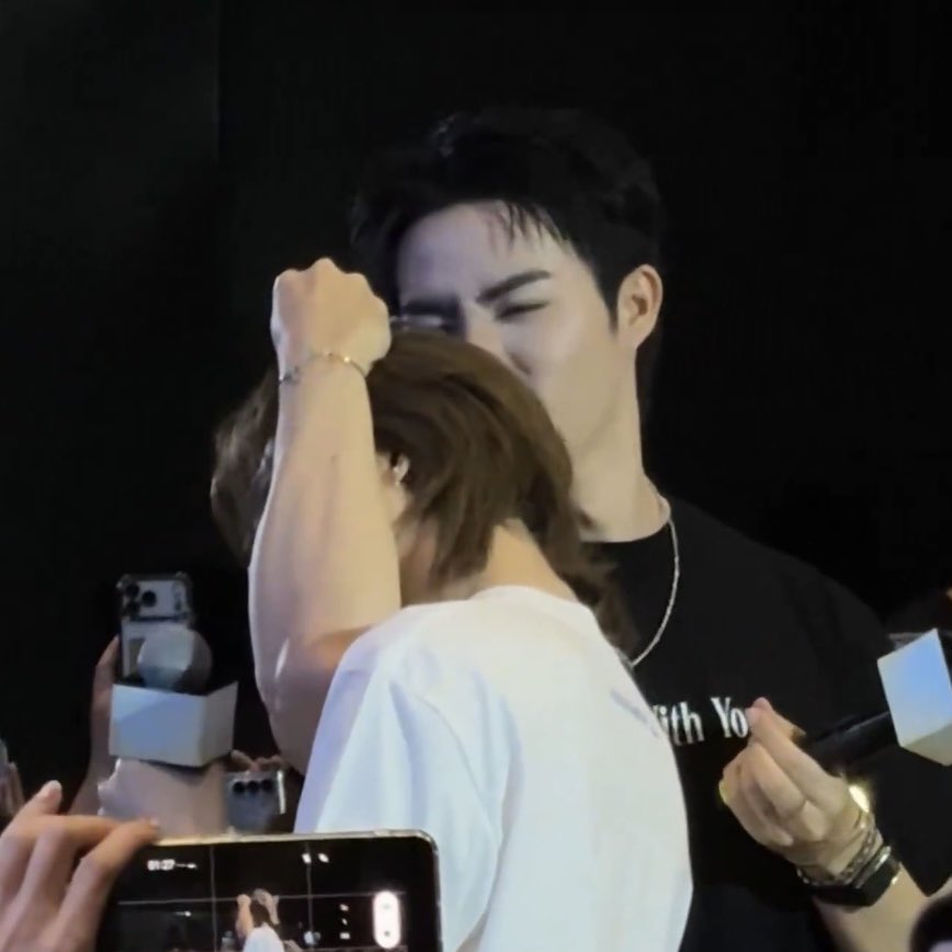 julfeb ♡ tweet media