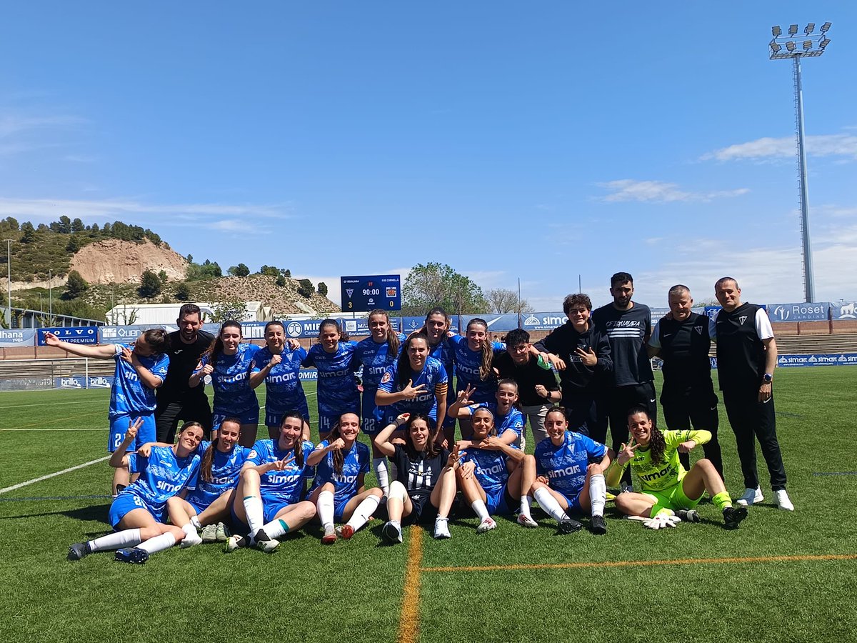 CFIgualada_'s tweet photo. DIRECTE | FINAAAL

Victòriaaa!

🔵 CF Igualada 3-0 FUE Cornellà 🟢

#SomBlaves #3RFEF https://t.co/TAEs0vLaBG