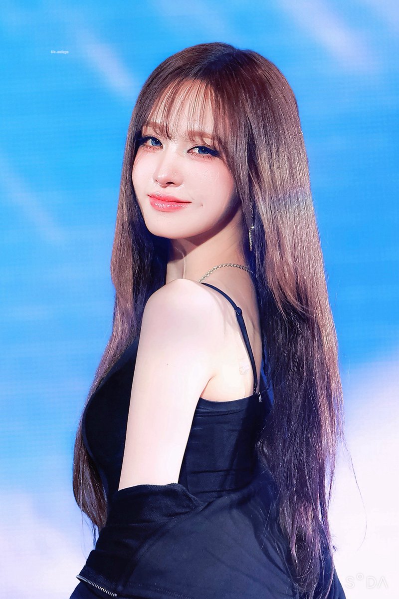 𝙡𝙞𝙯_𝙖𝙣𝙞𝙚𝙮𝙤 tweet media