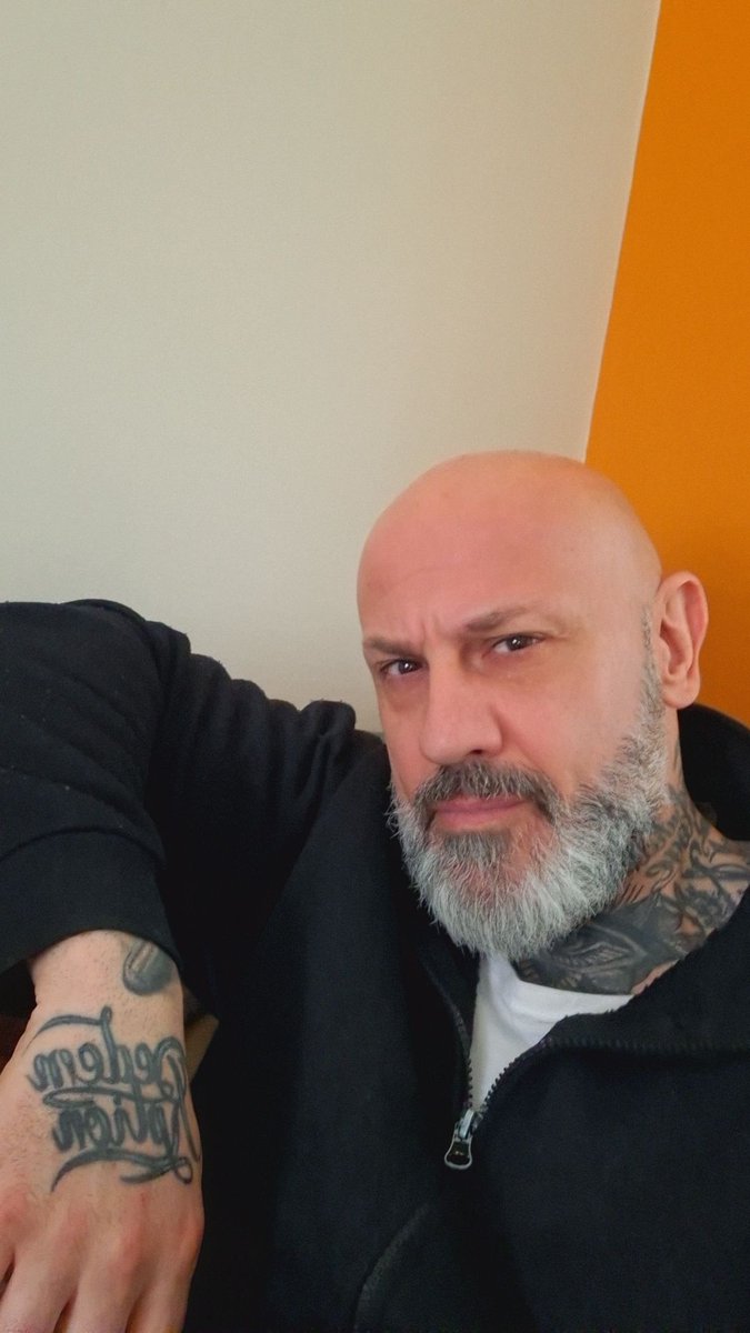 the king 👑👑👑 tweet media