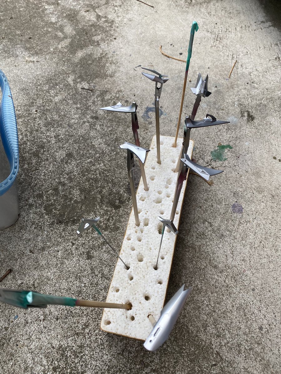 kline_johnny's tweet photo. ABSパーツのポッキリを予備パーツで修復したりして進行いまいちですが🤣

ジャバラより下半身はいい感じ‼️
キャンディ塗装も慣れて来ました〜👍🏻
#カイゼリン 
#FSS_jp #ボークス https://t.co/3zTwl419Qm