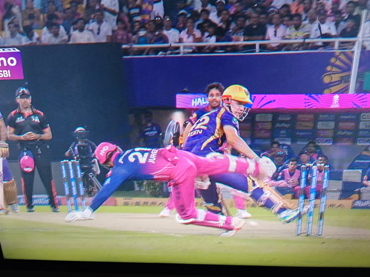 DMorTweetme's tweet photo. @HMDdevicesIN More @HMDdevicesIN #HMDSpotAndWin #HMDRoyalVibe #HMDRoyalPlay #HMD #HMDIndia #ContestAlert #HallaBol https://t.co/hgdEkuZ4XU